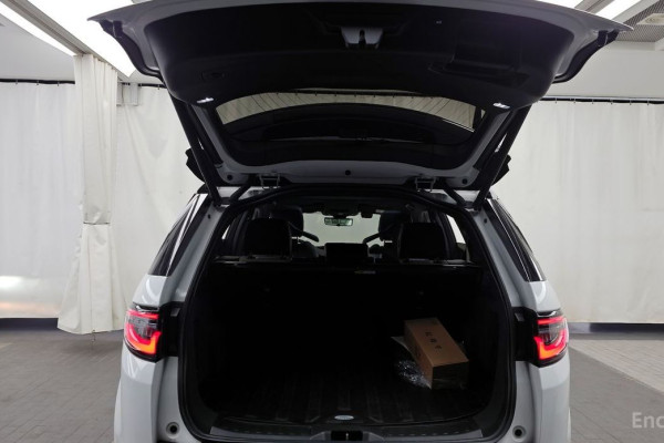 2025 Land Rover Discovery Sport с пробегом 8 430 км