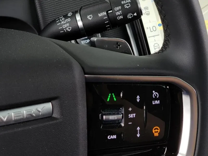 2024 Land Rover Discovery Sport с пробегом 6 840 км
