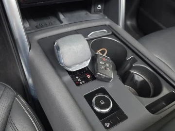 2021 Land Rover Discovery с пробегом 74 604 км