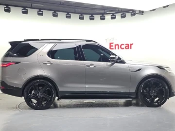 2024 Land Rover Discovery с пробегом 17 381 км