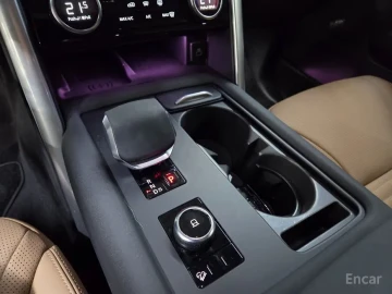 2025 Land Rover Discovery с пробегом 17 151 км