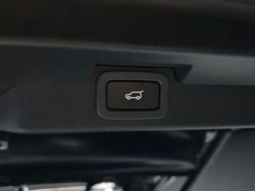 2019 Land Rover Discovery с пробегом 71 410 км