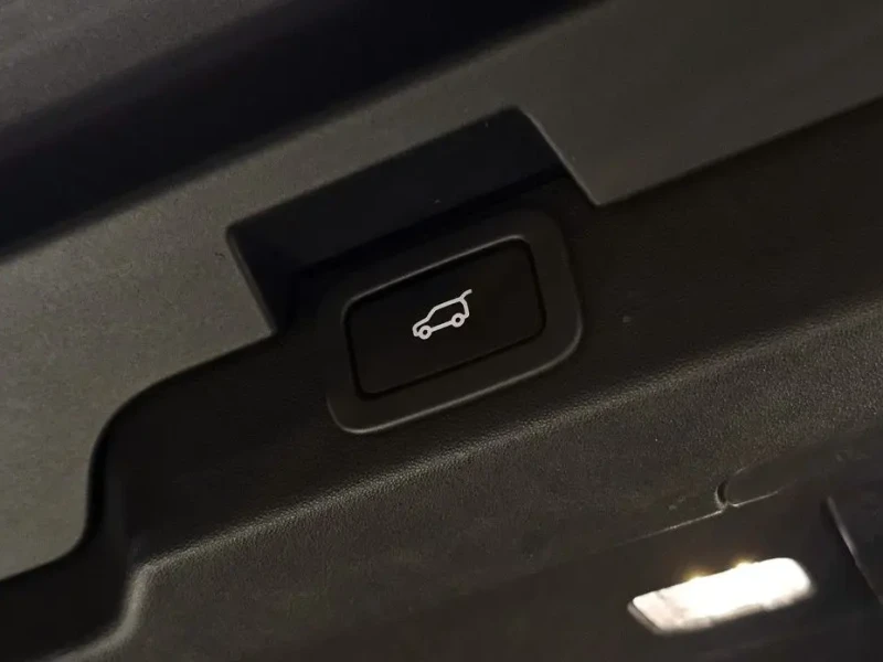 2019 Land Rover Discovery с пробегом 174 354 км