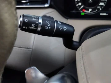 2017 Land Rover Range Rover Velar с пробегом 131 698 км