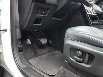 2019 Land Rover Discovery с пробегом 102 200 км