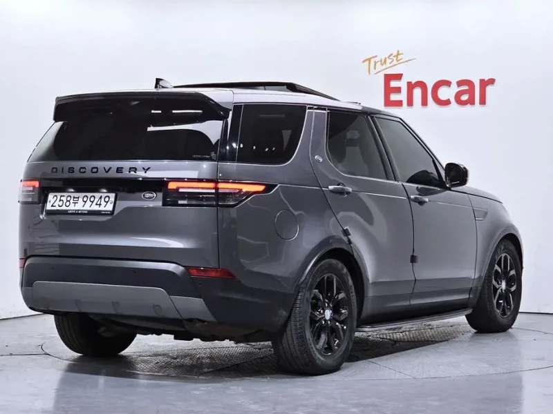 2019 Land Rover Discovery с пробегом 65 784 км