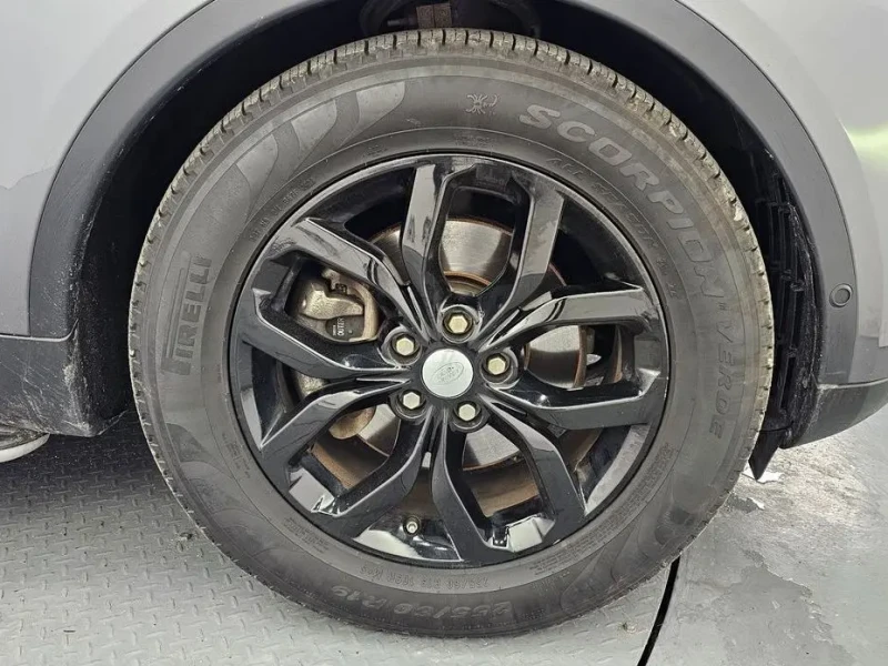 2019 Land Rover Discovery с пробегом 65 784 км