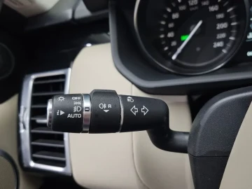 2019 Land Rover Discovery с пробегом 65 784 км