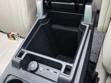2019 Land Rover Discovery с пробегом 65 784 км