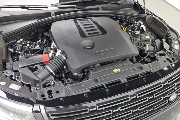 2025 Land Rover Range Rover Velar с пробегом 10 940 км