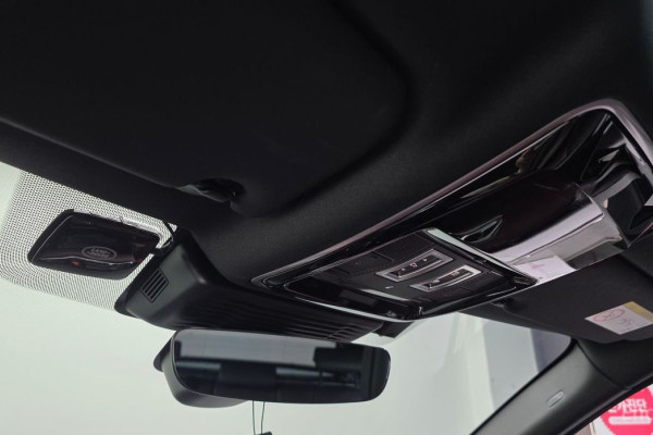 2025 Land Rover Range Rover Velar с пробегом 10 940 км