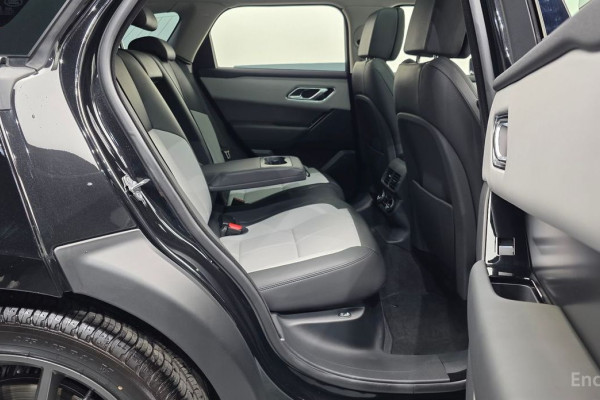 2025 Land Rover Range Rover Velar с пробегом 378 км