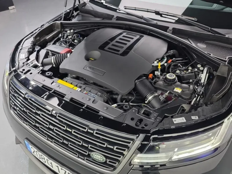 2025 Land Rover Range Rover Velar с пробегом 378 км