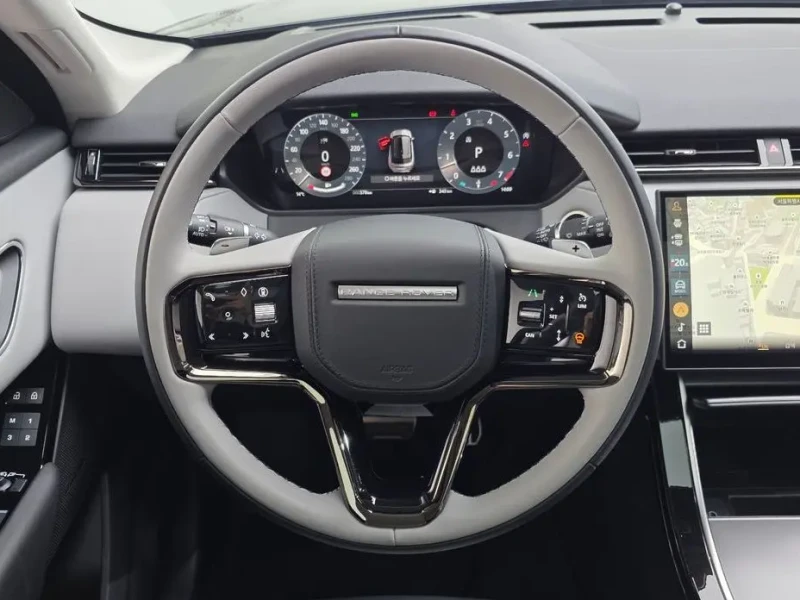 2025 Land Rover Range Rover Velar с пробегом 378 км