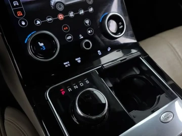 2018 Land Rover Range Rover Velar с пробегом 102 821 км