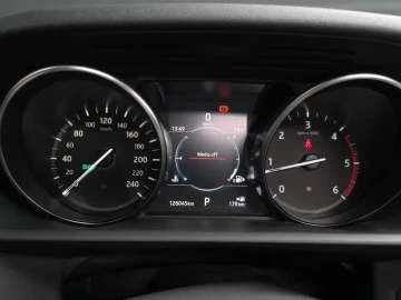 2018 Land Rover Discovery с пробегом 126 045 км