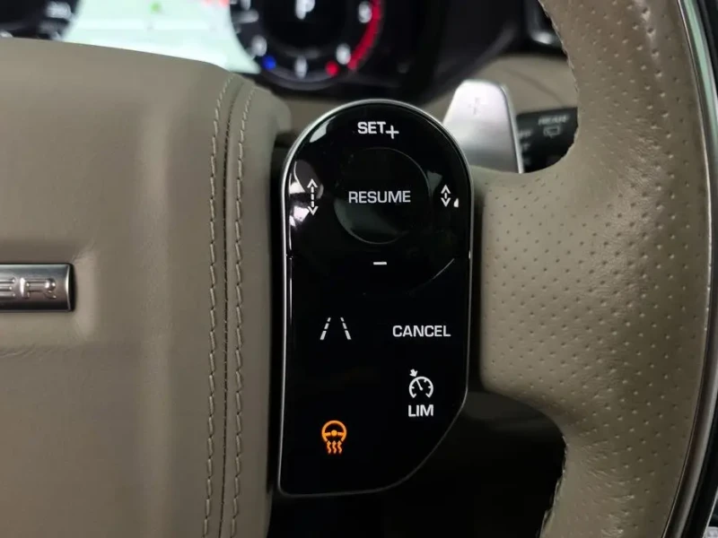 2018 Land Rover Range Rover Velar с пробегом 102 821 км