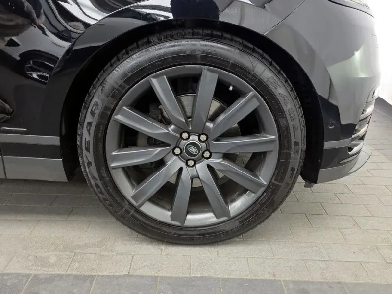 2018 Land Rover Range Rover Velar с пробегом 102 821 км