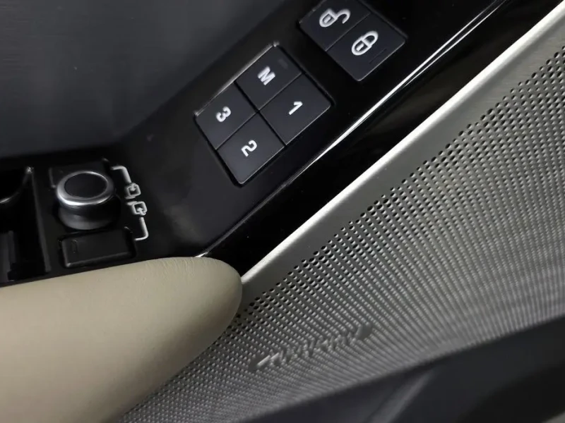 2018 Land Rover Range Rover Velar с пробегом 102 821 км