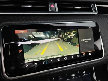 2017 Land Rover Range Rover Velar с пробегом 107 217 км