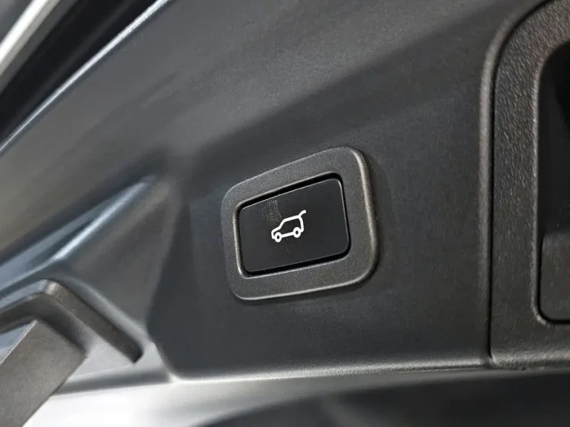 2018 Land Rover Range Rover Velar с пробегом 142 273 км