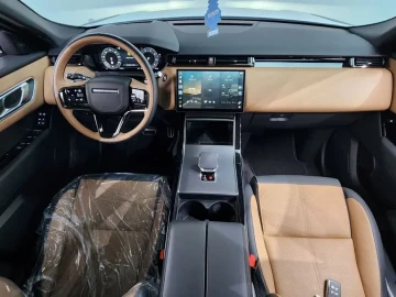 2025 Land Rover Range Rover Velar с пробегом 5 331 км