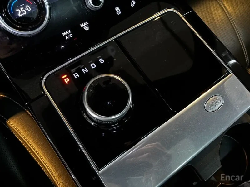 2020 Land Rover Range Rover Velar с пробегом 110 000 км