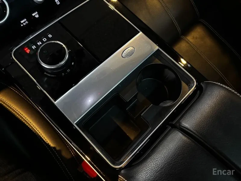 2020 Land Rover Range Rover Velar с пробегом 110 000 км