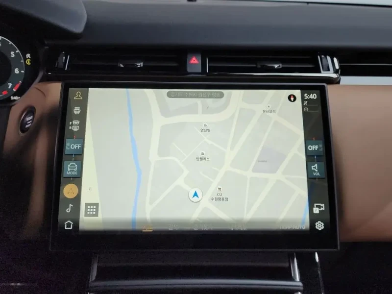 2025 Land Rover Range Rover Velar с пробегом 5 331 км