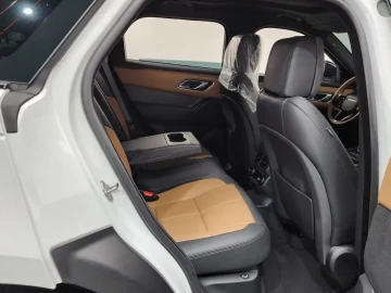2025 Land Rover Range Rover Velar с пробегом 5 331 км