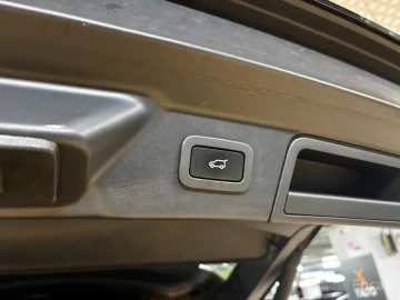 2020 Land Rover Range Rover Velar с пробегом 110 000 км