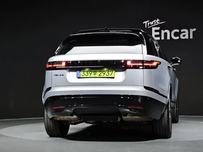 2024 Land Rover Range Rover Velar с пробегом 12 302 км