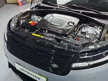 2024 Land Rover Range Rover Velar с пробегом 12 302 км