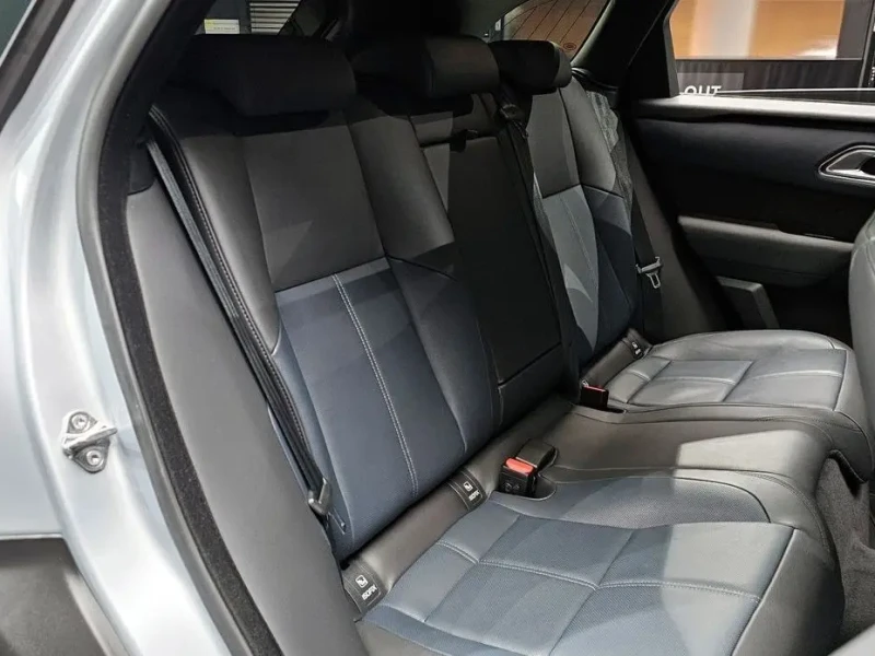 2024 Land Rover Range Rover Velar с пробегом 12 302 км
