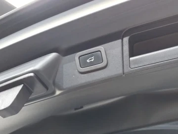 2019 Land Rover Range Rover Velar с пробегом 146 216 км