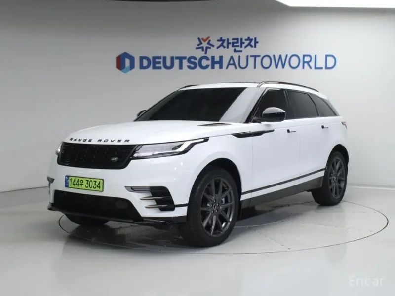 2025 Land Rover Range Rover Velar с пробегом 842 км
