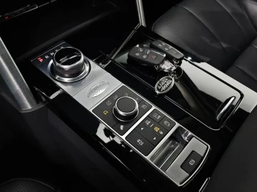 2017 Land Rover Discovery с пробегом 77 565 км