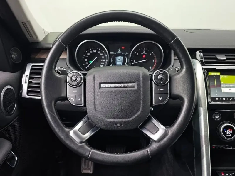 2017 Land Rover Discovery с пробегом 77 565 км