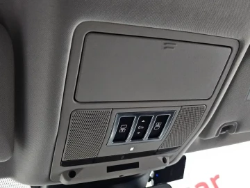2017 Land Rover Discovery с пробегом 77 565 км