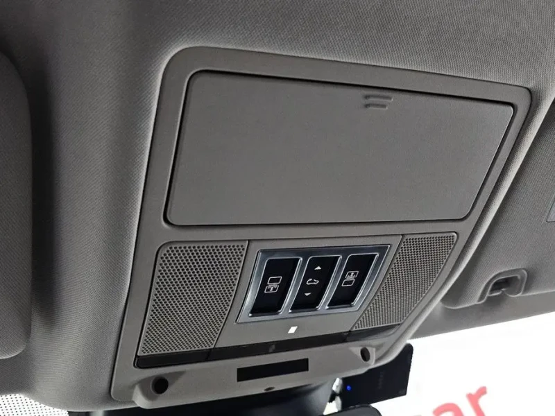 2017 Land Rover Discovery с пробегом 77 565 км
