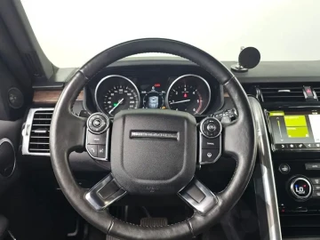 2017 Land Rover Discovery с пробегом 107 158 км