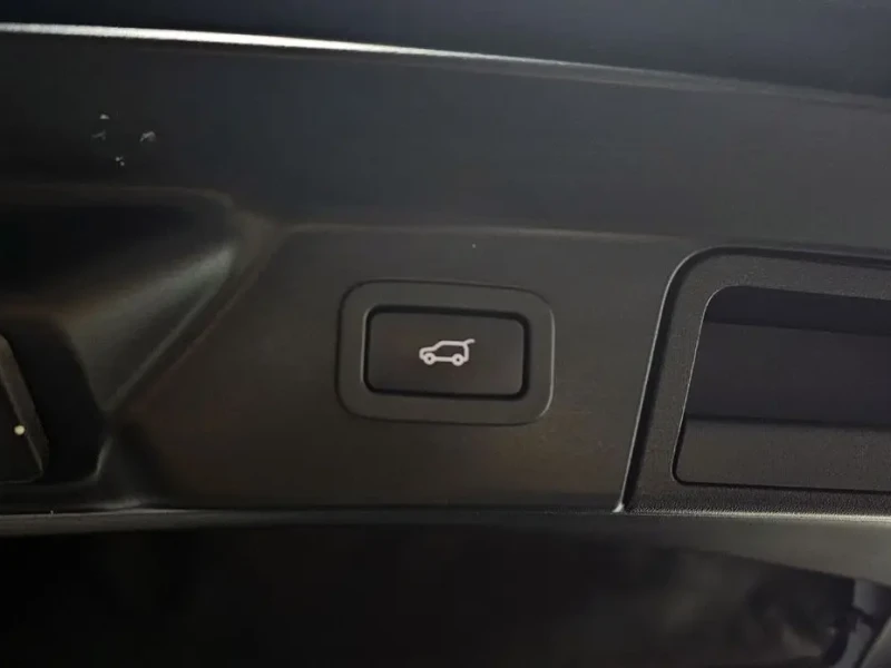 2017 Land Rover Range Rover Velar с пробегом 172 648 км