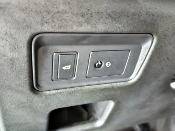 2018 Land Rover Discovery с пробегом 83 521 км