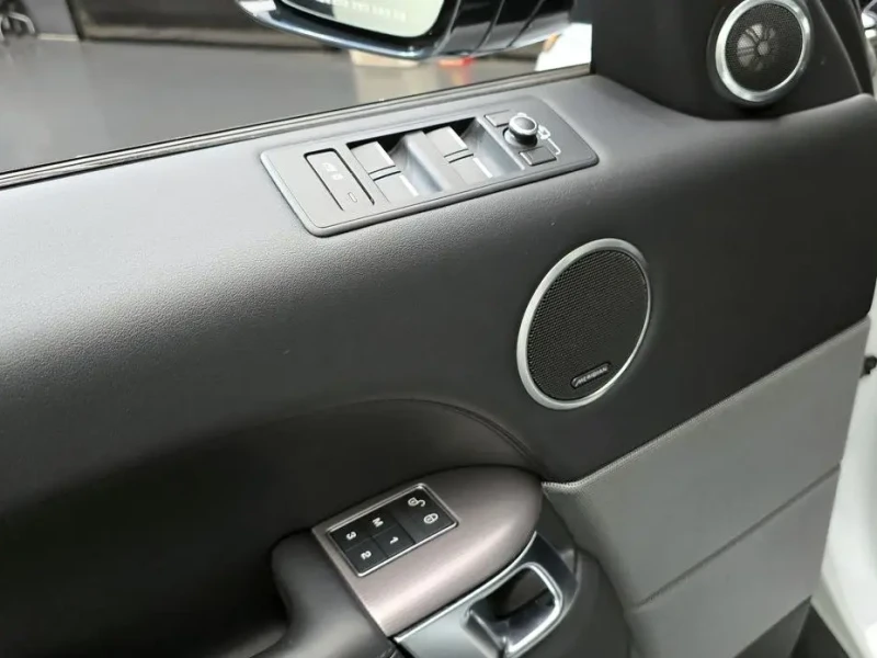 2017 Land Rover Range Rover Sport с пробегом 102 126 км