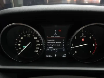 2017 Land Rover Discovery с пробегом 92 484 км