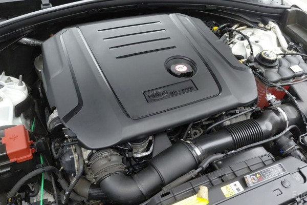 2020 Land Rover Range Rover Velar с пробегом 126 614 км