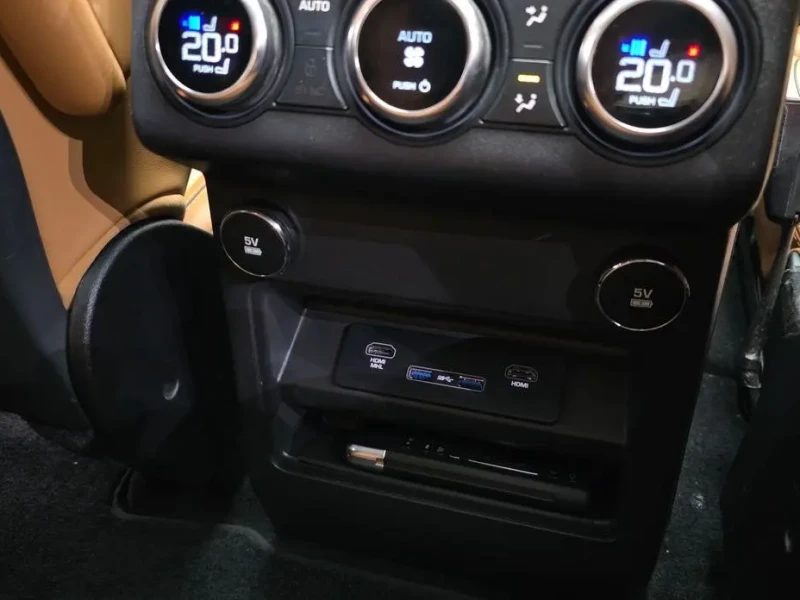 2018 Land Rover Discovery с пробегом 164 336 км