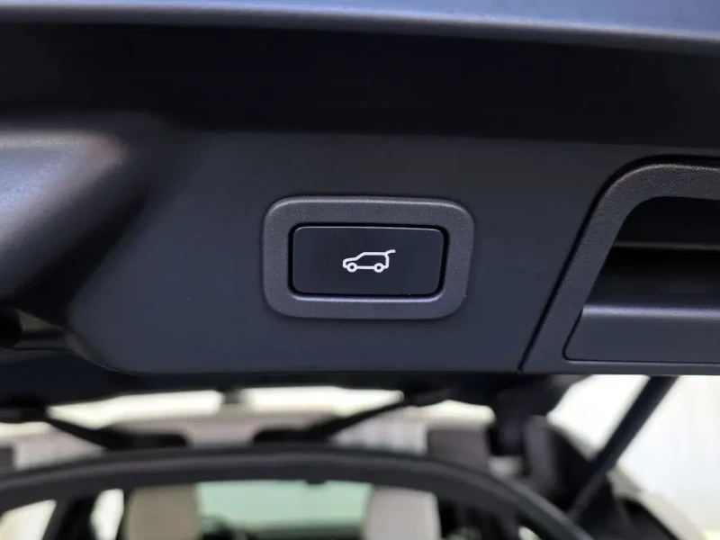 2017 Land Rover Range Rover Velar с пробегом 101 056 км