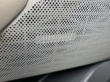2017 Land Rover Range Rover Velar с пробегом 101 056 км