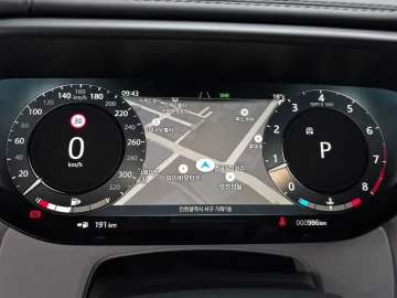 2025 Land Rover Range Rover Sport с пробегом 986 км